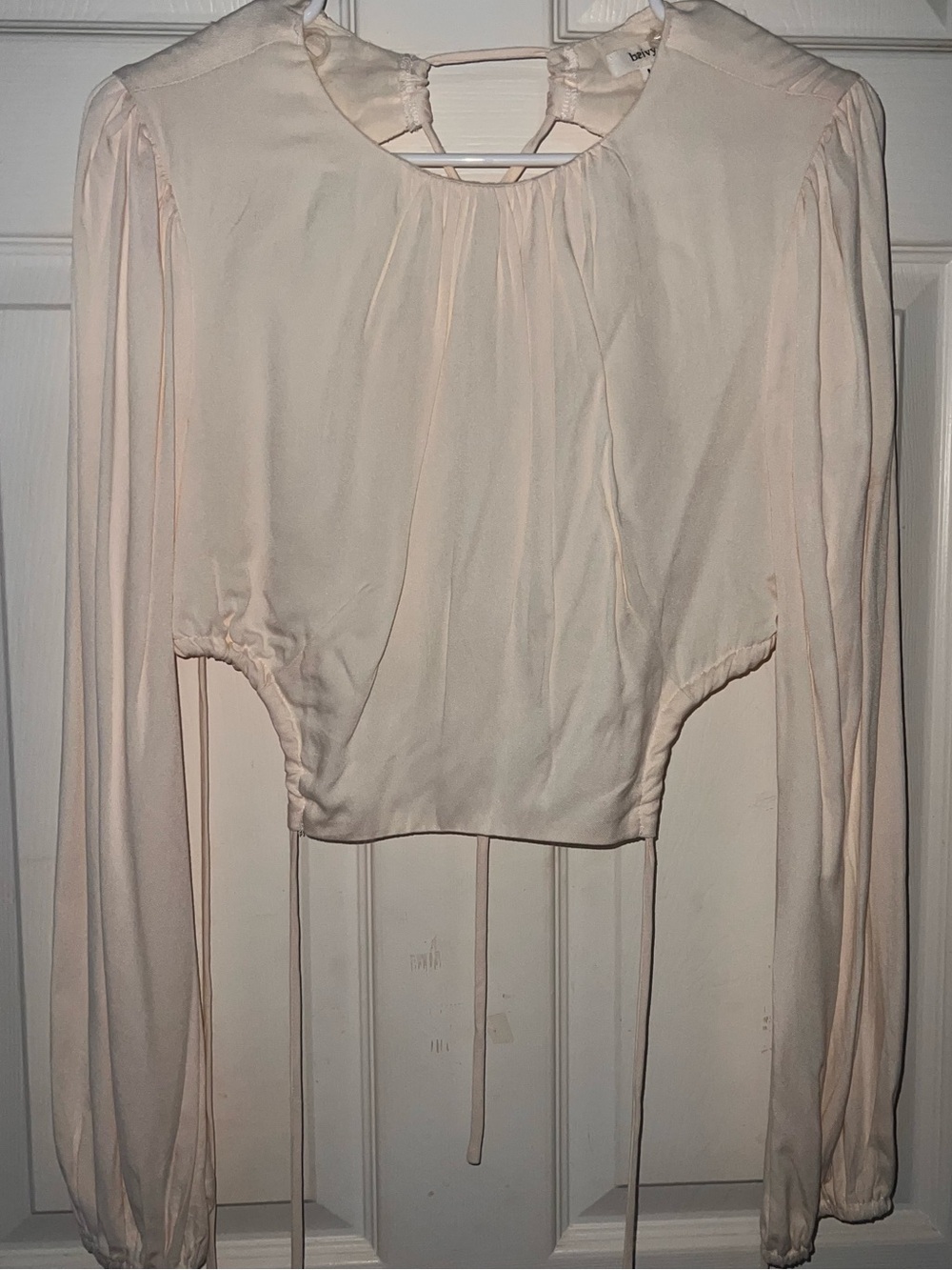 Women's Cream Side Cropped Long-Sleeve Cropped Blouse